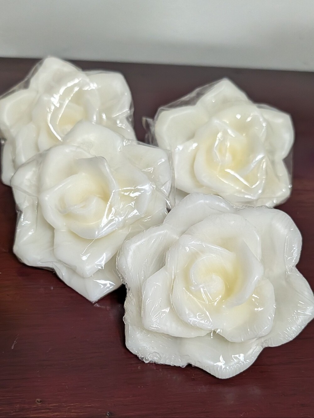 4 New Ivory Floating Rose Shaped Candles Wedding Romantic Sealed Wedding Star